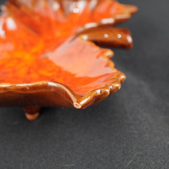 Vintage McMaster Footed Pottery Set Maple Leaf Catchall & Centennial Ashtray - Picture 13 of 16